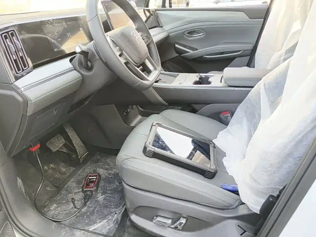 BYD Song L DM-i — Фото автомобиля 14