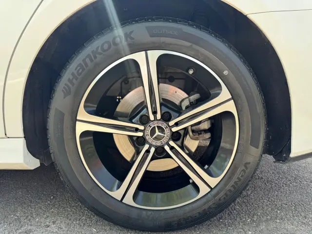 Mercedes-Benz A-Class — Фото автомобиля 13