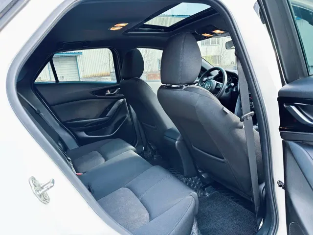 Mazda CX-4 — Фото автомобиля 9