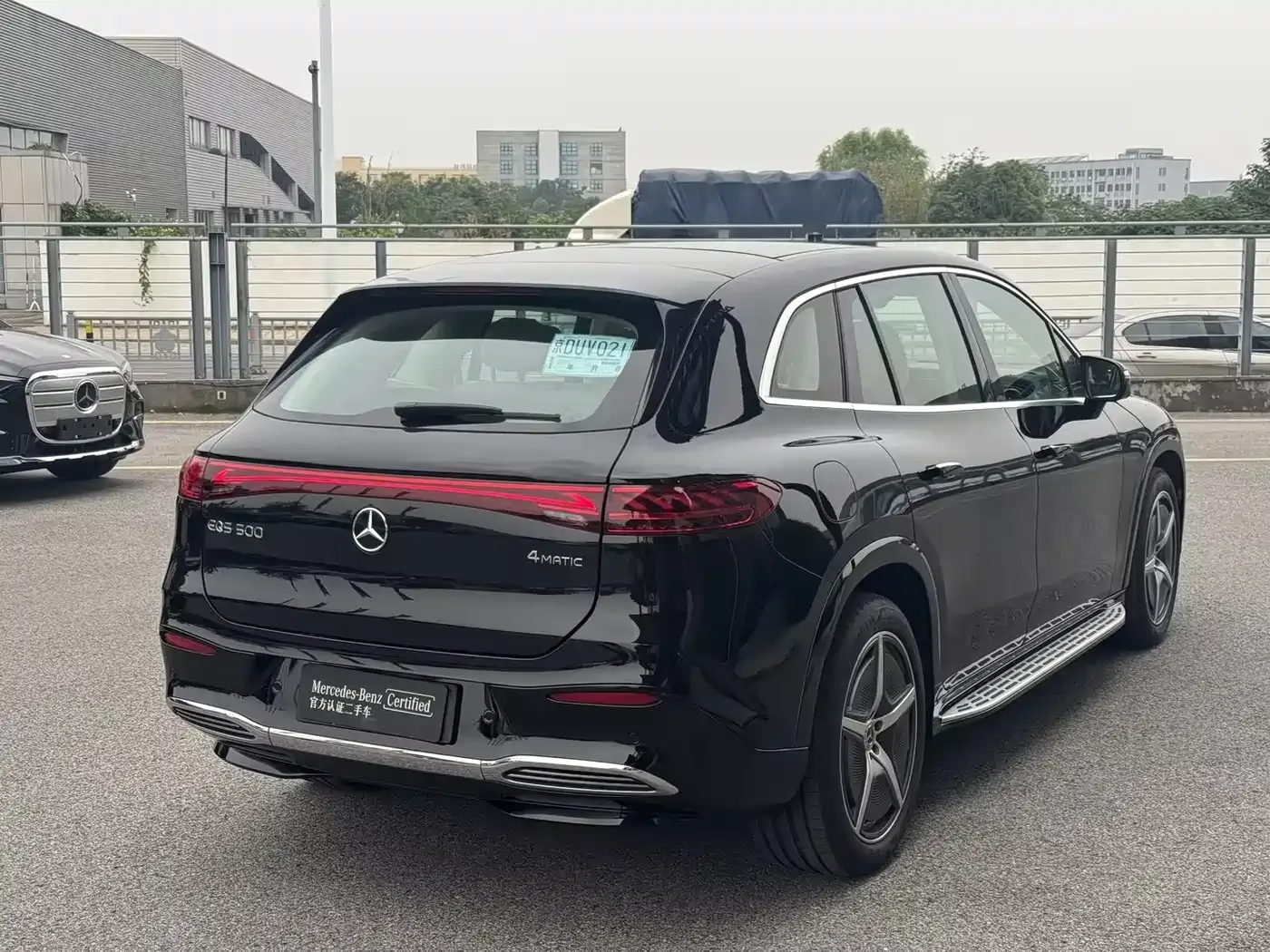 Mercedes-Benz Mercedes-Benz EQS SUV 2025 Model 500 4MATIC — Фото автомобиля 19