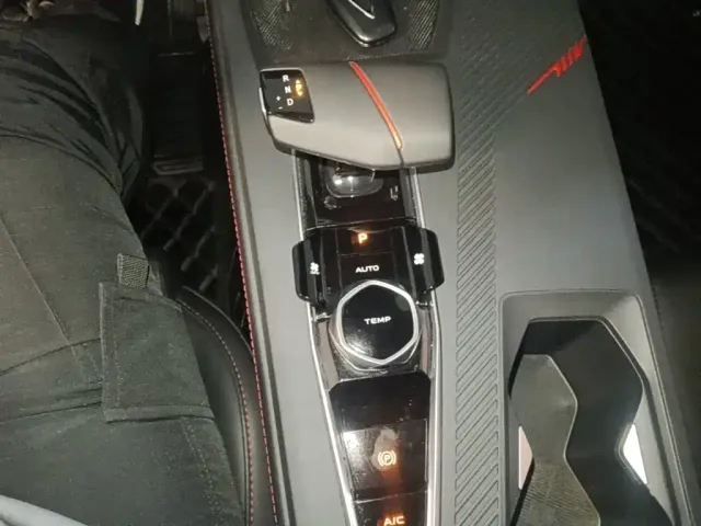 Changan Z6 — Фото автомобиля 13