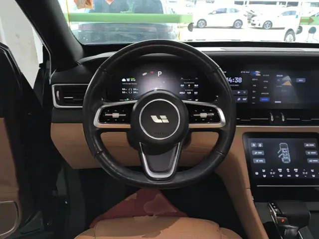 Li Auto ONE — Фото автомобиля 10
