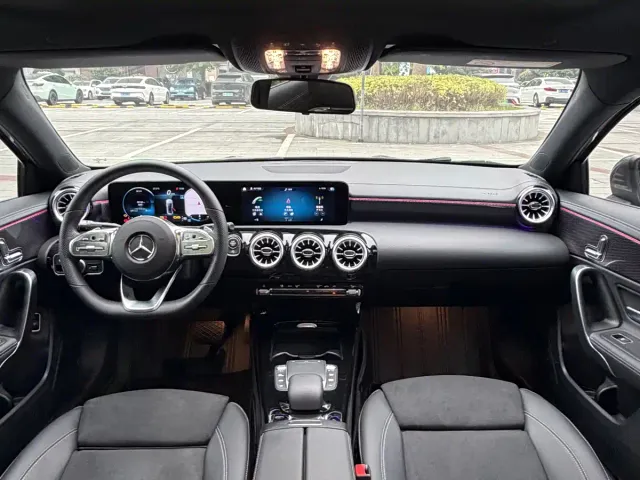 Mercedes-Benz A-Class — Фото автомобиля 10