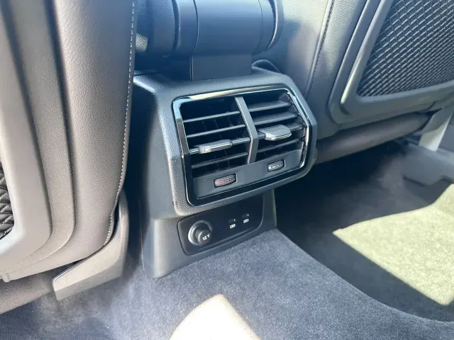 Audi Q3 — Фото автомобиля 16