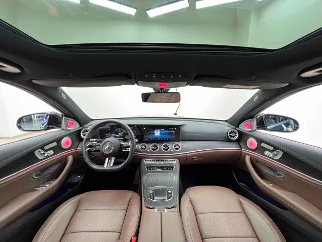 Mercedes-Benz E-Class — Фото автомобиля 15