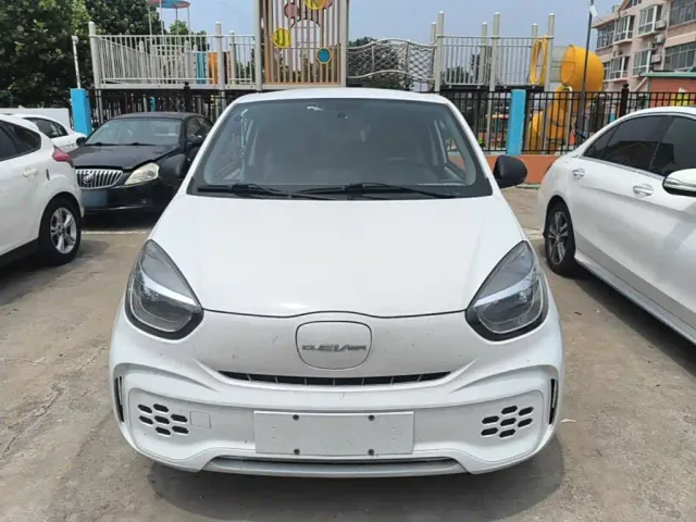 Roewe Clever — Фото автомобиля 2
