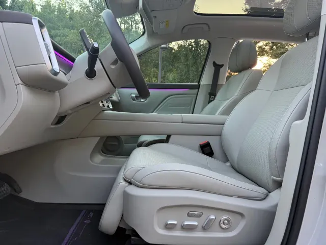 Leapmotor B10 — Фото автомобиля 9
