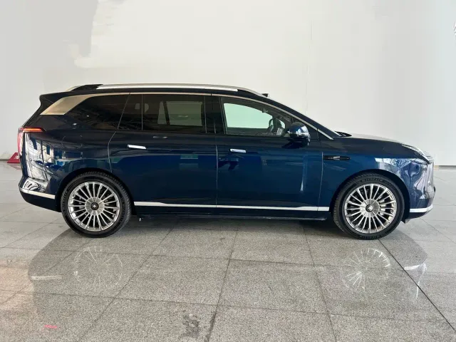 GAC Hyptec HL — Фото автомобиля 2