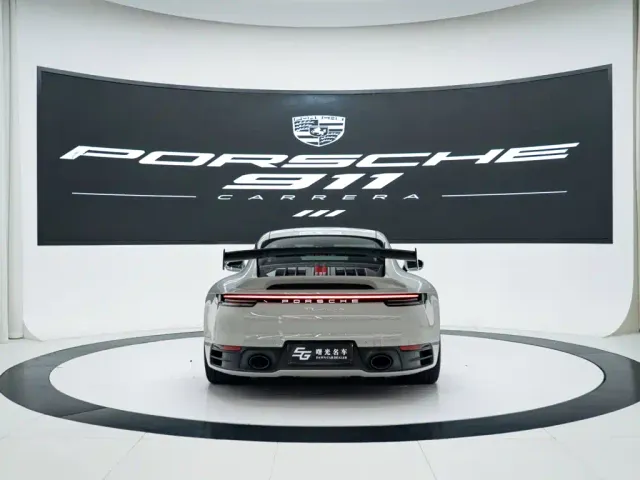 Porsche 911 — Фото автомобиля 5