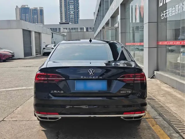 Volkswagen Phideon — Фото автомобиля 4