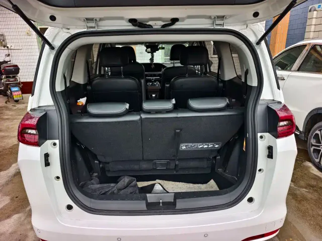 GAC Trumpchi M6 — Фото автомобиля 9