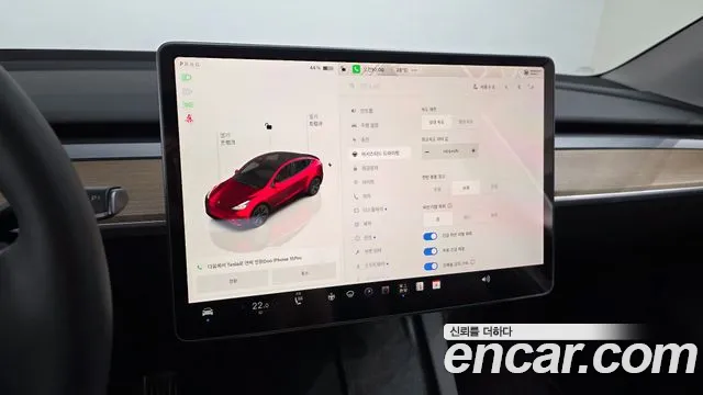 Tesla Model Y — Фото автомобиля 22