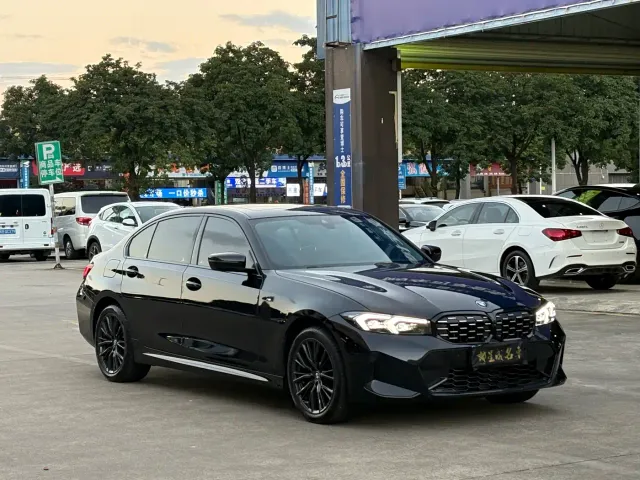 BMW 3 Series — Фото автомобиля 3