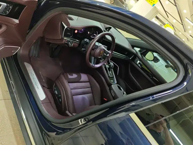 Porsche Panamera — Фото автомобиля 7