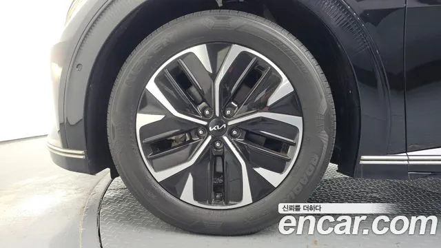 Kia EV6 — Фото автомобиля 5