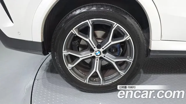 BMW X6 — Фото автомобиля 19