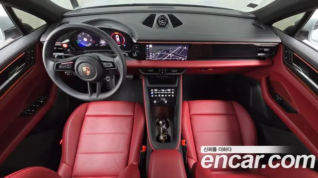 Porsche Macan Electric — Фото автомобиля 7