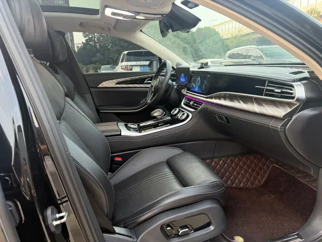 Hongqi H9 — Фото автомобиля 7