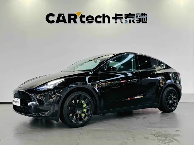 Фотография автомобиля — Tesla Model Y