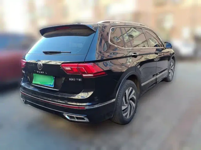 Volkswagen Tiguan L — Фото автомобиля 4
