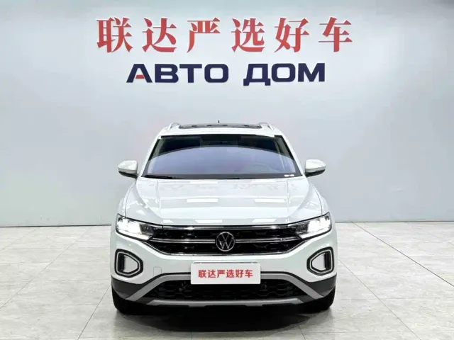 Volkswagen T-Roc — Фото автомобиля 2