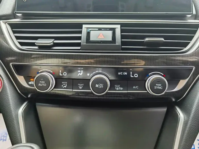 Honda Accord — Фото автомобиля 12