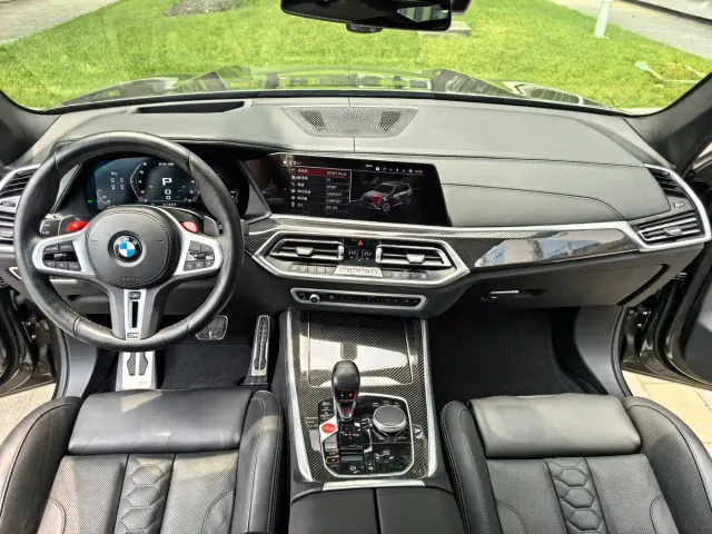 BMW X5 M — Фото автомобиля 19