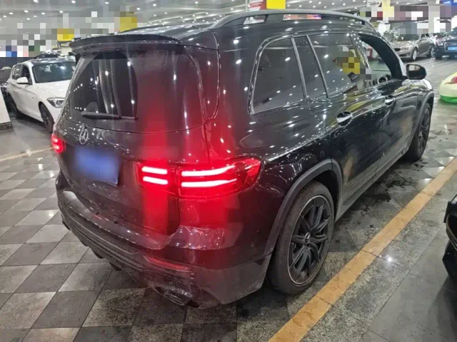 Mercedes-Benz GLB AMG — Фото автомобиля 6