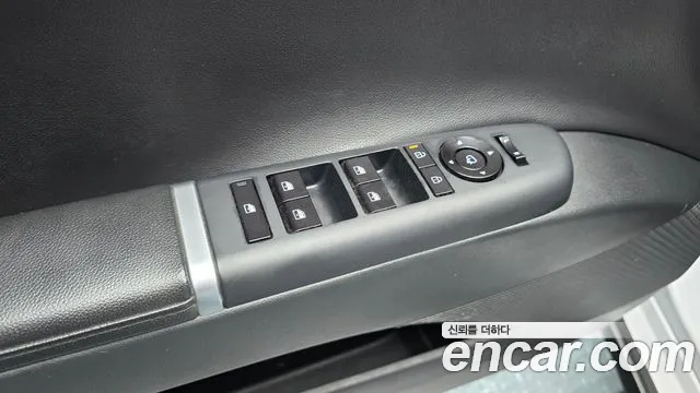 Hyundai Grandeur Grandeur (GN7) 3.5 LPG 2WD (Такси) — Фото автомобиля 24