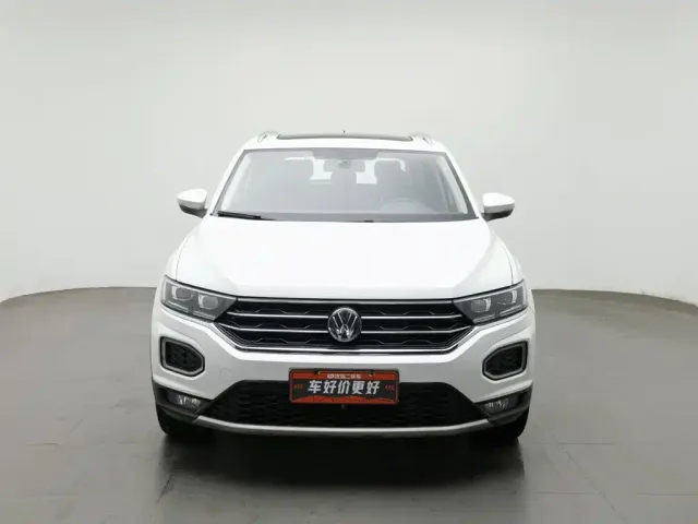 Volkswagen T-Roc — Фото автомобиля 3