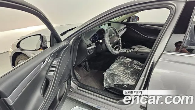 Genesis G80 Бензин 2.5 турбо AWD — Фото автомобиля 11
