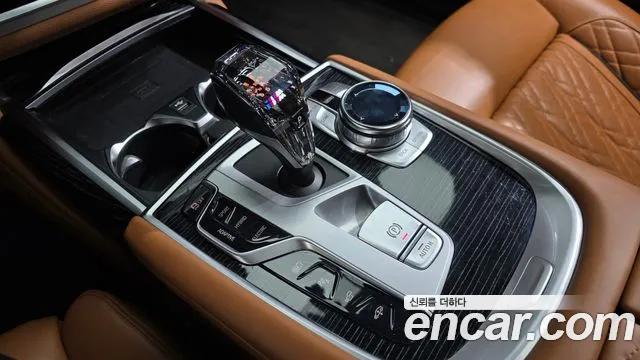 BMW 7-Series 7 серия (G11) — Фото автомобиля 3