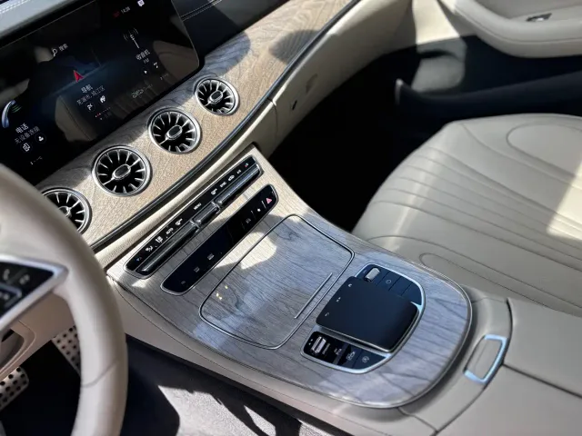 Mercedes-Benz CLS-Class — Фото автомобиля 20