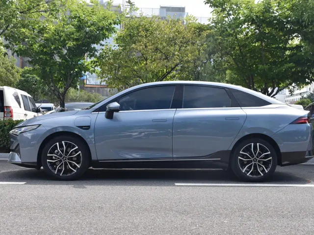 Xpeng P5 — Фото автомобиля 2