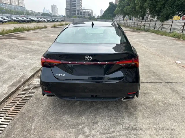 Toyota Avalon — Фото автомобиля 14