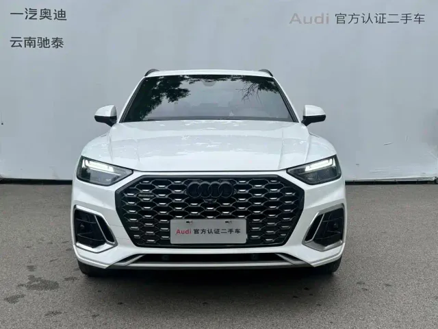 Audi Q5L Sportback — Фото автомобиля 7