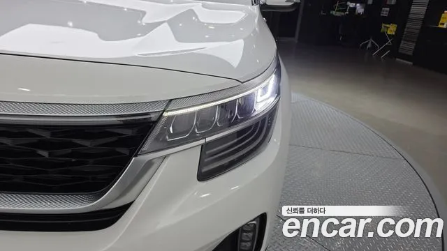 Kia Seltos Seltos Бензин 1.6 турбо 2WD — Фото автомобиля 21