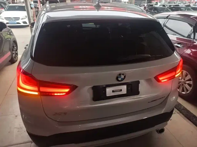 BMW X1 — Фото автомобиля 5