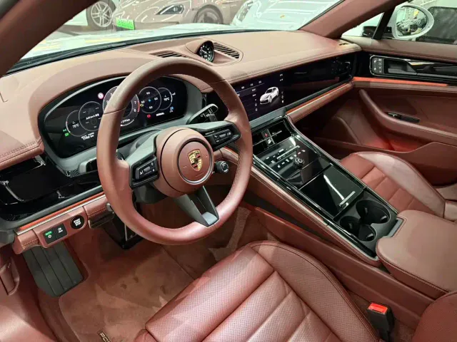 Porsche Panamera — Фото автомобиля 7