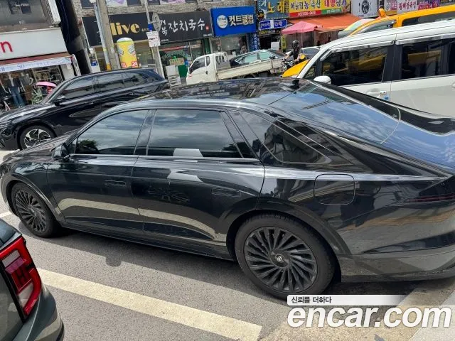 Hyundai Grandeur Grandeur (GN7) — Фото автомобиля 2
