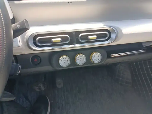 Wuling Hongguang Mini EV — Фото автомобиля 12