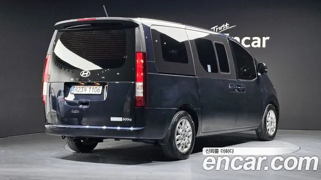 Hyundai Staria — Фото автомобиля 2