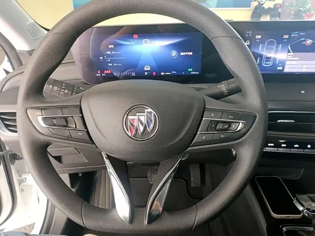 Buick Verano — Фото автомобиля 10