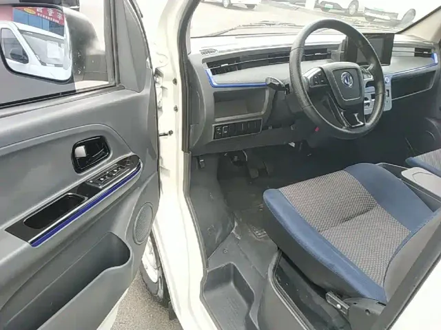 Dongfeng Yufeng EM27 — Фото автомобиля 11