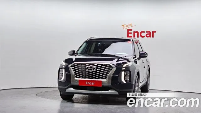 Hyundai Palisade Palisade Дизель 2.2 2WD — Фото автомобиля 3