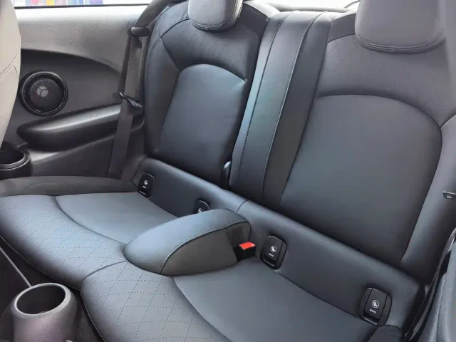 MINI Hatch — Фото автомобиля 10