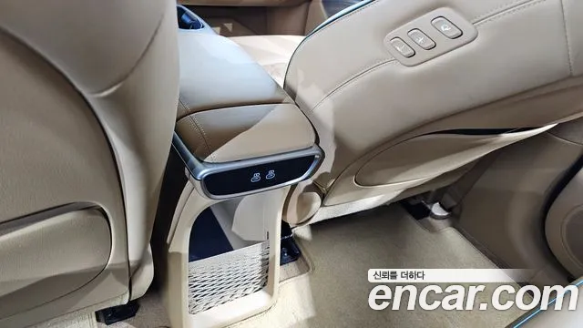 Genesis GV60 — Фото автомобиля 15