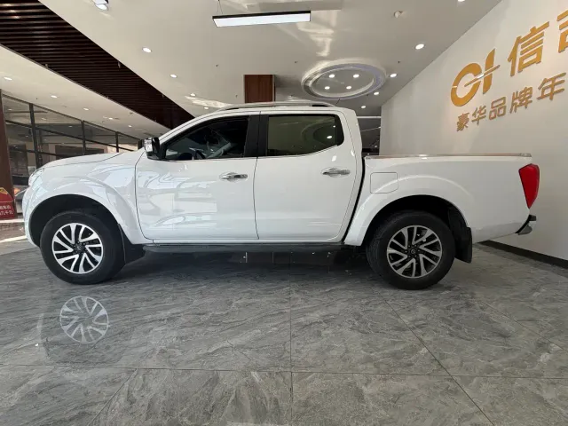 Nissan Navara — Фото автомобиля 5