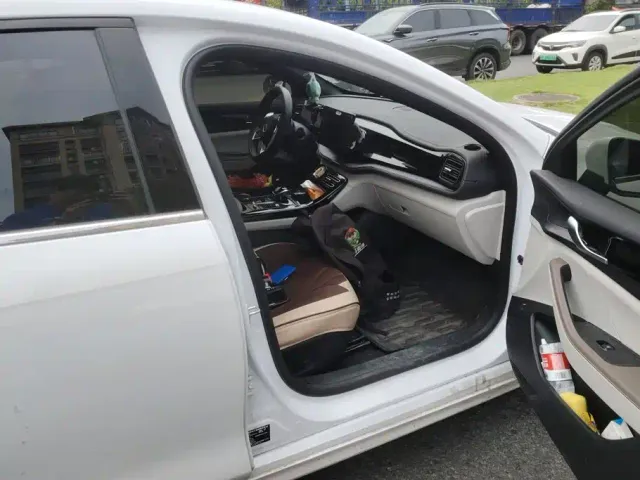 BYD Qin PLUS — Фото автомобиля 8