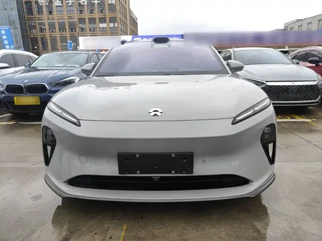 Nio ET5 Touring — Фото автомобиля 2